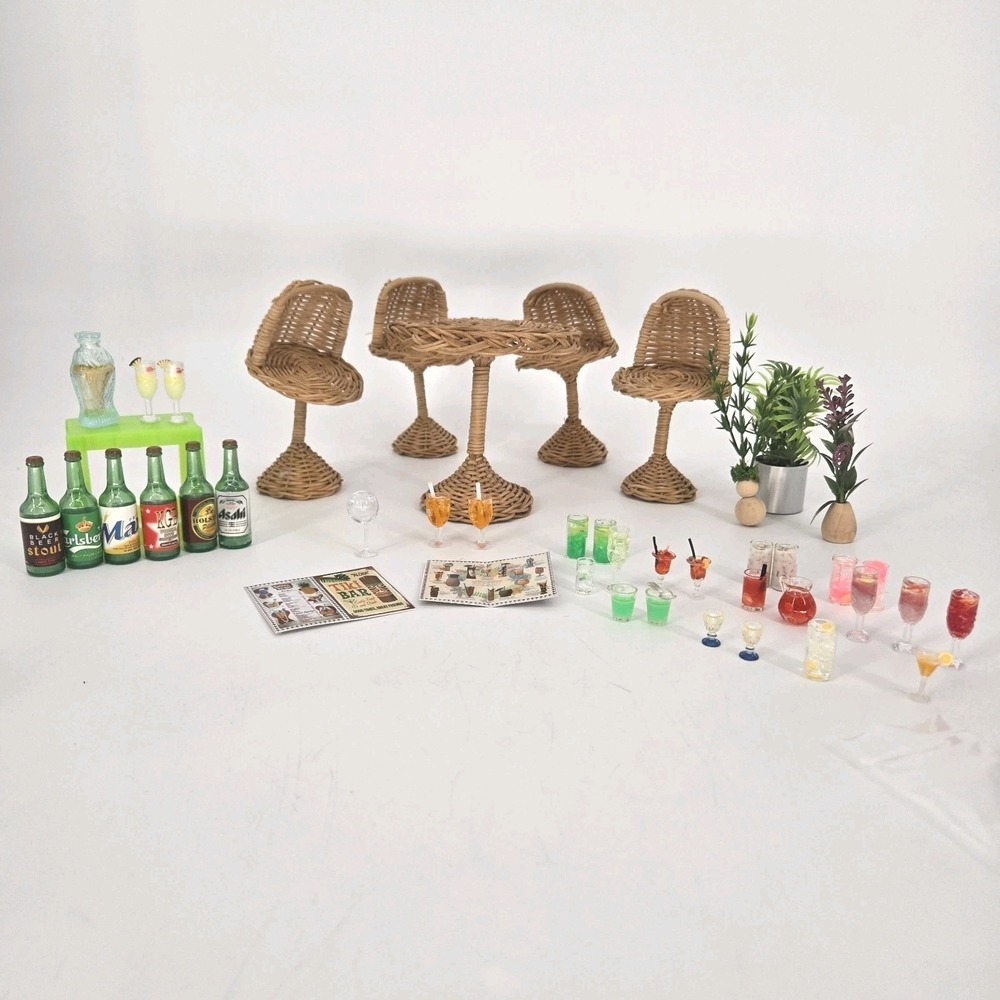 Barbie 1:6 Scale Wicker Tiki Bar Patio Furniture Drinks Bottles Plants Lot Decor